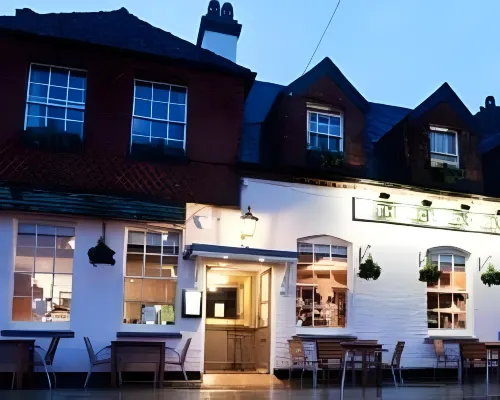 The Richard Onslow Hotels in Cranleigh