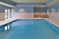 Holiday Inn Express & Suites MARSHALLTOWN by IHG - Pools
