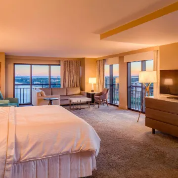 The Westin Tampa Waterside Отели рядом с достопримечательностью «Стейк-хаус Bern's»