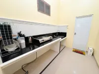 Gunter Homestay at Kalianda - 1 Unit Rumah 3 Kamar Tidur Dengan Dapur Hotels in Kalianda