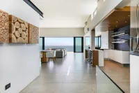 럭셔리어스 홀리데이  빌라  W 뷰 풀 자쿠지 할로  빌라