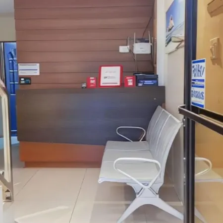 RedDoorz @ VP Inting Street Отели рядом с достопримечательностью «Bohol National Museum»