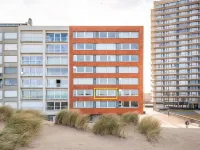 Studio in Oostduinkerke with Sea View