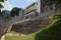 Kerinci Hill Holiday Home, Dago Golf (for Families Only) Hotels in Coblong