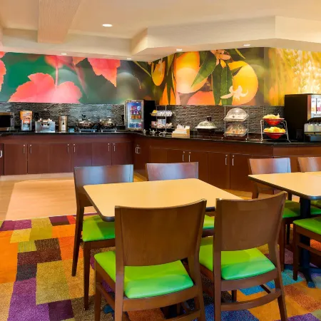 Fairfield Inn & Suites Lexington Keeneland Airport