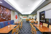 TownePlace Suites Tulsa North/Owasso Hôtels à : Owasso