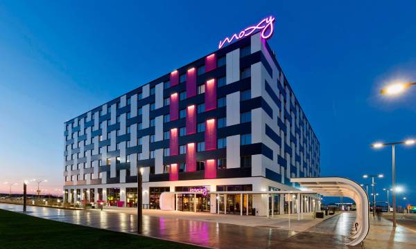 Moxy Vienna Airport