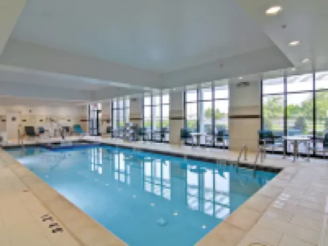 Hampton Inn & Suites Detroit/Troy Hotels in Troy