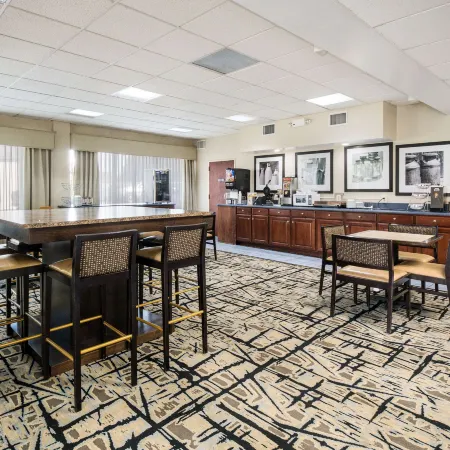 Clarion Inn Cleveland Near University