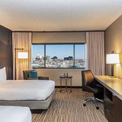 2 Double Beds Newark Skyline View Top Floor DoubleTree by Hilton Hotel Newark Airport Promo Code