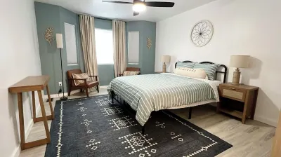 Restful Nest A 3bd&2ba in Midtown Anchorage Hotels near Walmart Supercenter