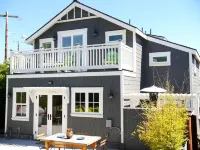 Charming modern bungalow w/ hot tub steps away from the beach