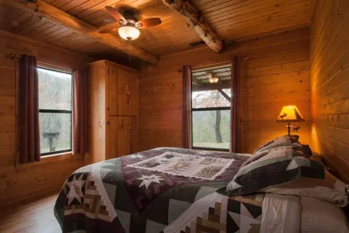 Beautiful Mountain Views with Covered Porch & Outdoor Fire Ring!