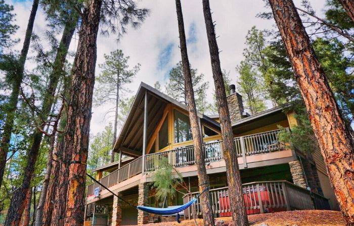 The Ultimate Family Hideaway– Peaceful Lodge with Theater, Arcade & Forest Views