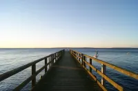 Quiet, yet centrally located apartment with lake view