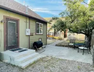 Yellowstone is Open! Stay with Park Views: 2-Bedroom House, WiFi, Gardiner, MT Hotels in Gardiner