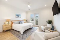 Beachtown - Steps from Beach & Pool - 5 Bed, 4.5 Bath