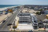 4-bedroom condo steps to Seaside Heights Boardwalk and Beach