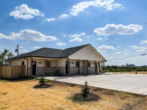 Elegant studio near downtown