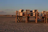Tating Hüs "Buoy" - spacious apartment for up to 6 persons and garden use