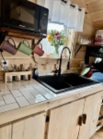 Cabin Style Studio Apt with Private Hot Tub on 100 Acres Kayaks, Canoes & Sup