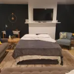STYLISH♡ fully renovated 1.5 hr from Yosemite - balcony