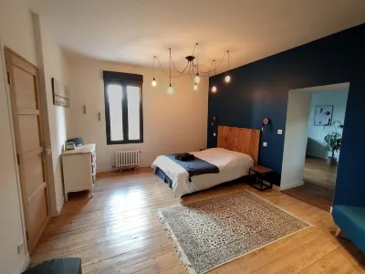 Maison D'armateur Kerduch, Plage et Commerces à Pied ! Hotels in 