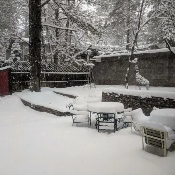 ❤️ Voted a VRBO Flagstaff favorite!  Great mountain location w/spa, super clean.