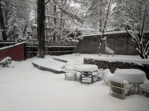 ❤️ Voted a VRBO Flagstaff favorite!  Great mountain location w/spa, super clean.