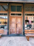 The Landing at Main Street Suites: Cozy apartment in downtown Van Buren, AR - Wifi