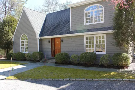 Vacation Getaway - Nature Retreat with Modern Comforts