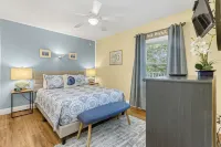 Haven Harbor Getaway