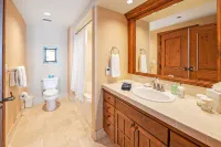 Austrian Condo in Vail Village with Free Concierge, Breakfast, Parking
