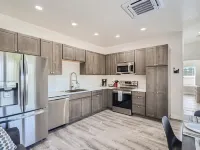 Cozy Apt in Quiet Neighborhood