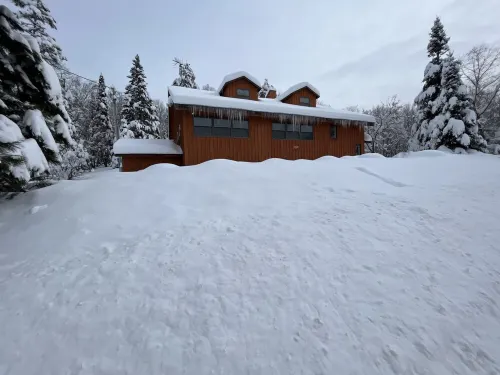 4 Season Fun on Lake Namakagon - Snowmobiling, Boating, Fishing, UTV & More! - Alppimaja