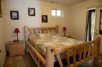 Large 2800-sq ft 3-Level Home with Gas Fireplace! Peaceful & Private on 8 Acres! Hotels in Adams County