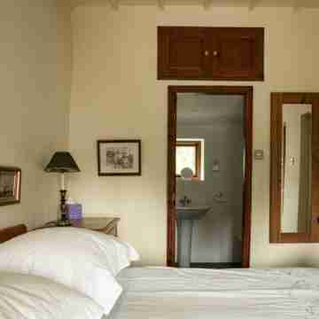 Detached Stone Cottage with a Private Indoor Pool (Not Shared) Rooms