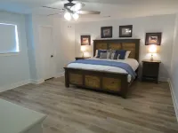 Newly remodeled townhouse with easy access to quaint, downtown Salado.