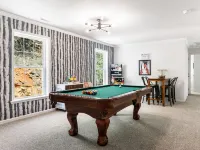 3 minutes to Pisgah Forest Entrance! - Game room - Fire pit Hotels in Boyd