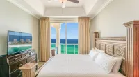 Portofino Penthouse with Breath-Taking Views of the Gulf along with Beach Access