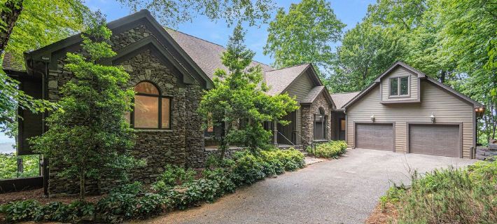 Big Canoe Mountain Home with Spectacular Mountain Views - Game room! Hotels in Pickens County