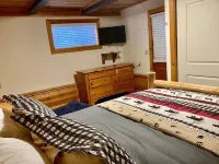 Multi-Family Vacation Bliss -Walk to Beach & Nature Trails Pet OK