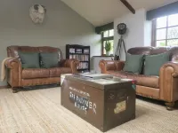 2 bedroom barn conversion on smallholding with alpacas, goats and pigs Hotels in Redruth