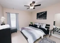 Home Away From Home-Spacious 8 Guests Pool Home