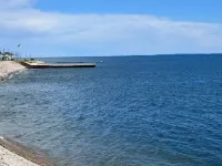 Coastal Cottage !3 bedroom, 2 bath home with deck and walk to the beach