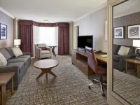 DoubleTree by Hilton West Edmonton Hotels near Glenora