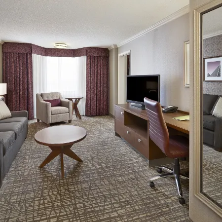 DoubleTree by Hilton West Edmonton