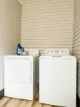 House of Color A / King 1Bd/1BA Apt