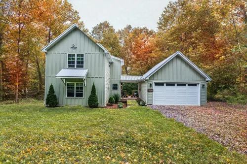 The Caldwell-MountainVibes at Barren River Lake