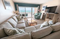 Ocean Front Complex - Beautiful Ocean Views! Can't Get Any Closer To The Ocean!!